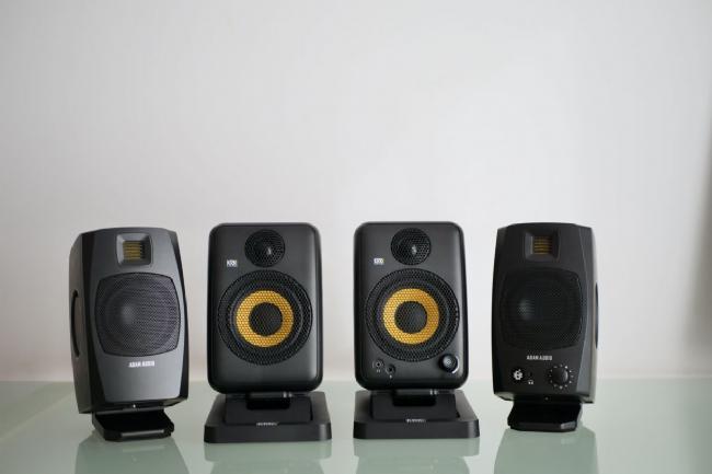 Comparando mis monitores de escenario: KRK GoAux4 y Adam Audio D3V Comparando mis monitores de escenario: KRK GoAux4 y Adam Audio D3V